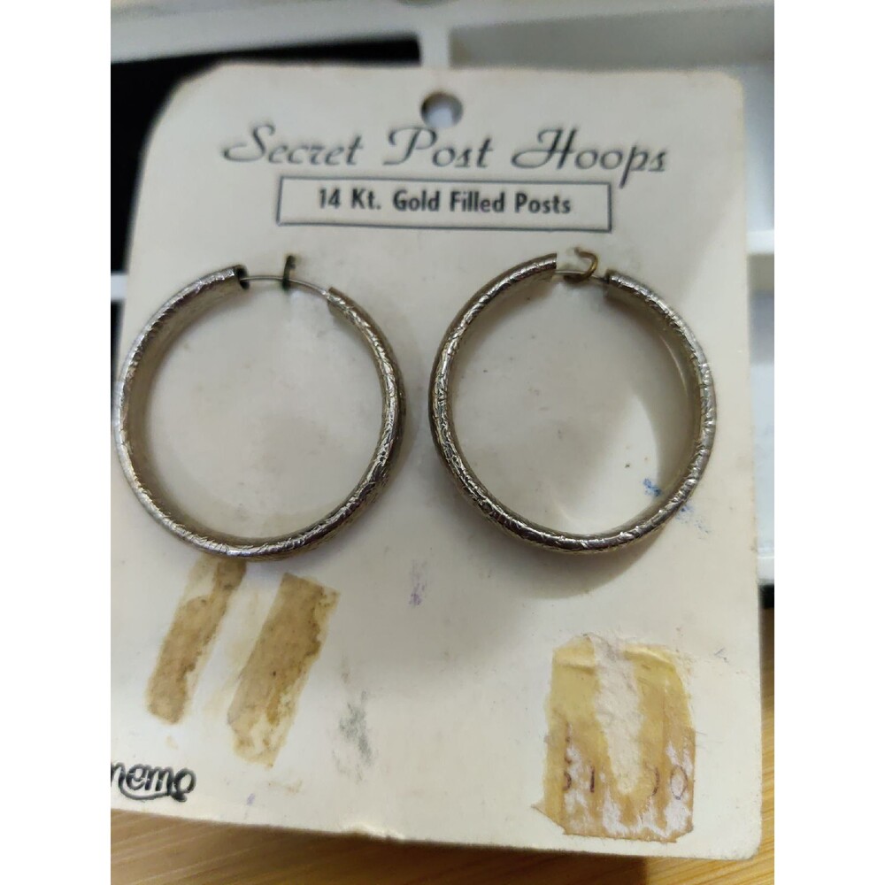 Nemo Secret Post Hoops Earrings